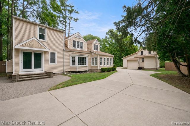 364 S Wing Street, Northville, MI 48167