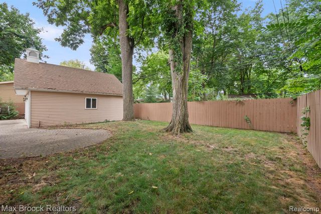 364 S Wing Street, Northville, MI 48167