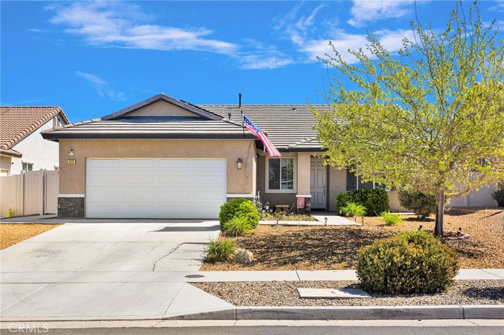 Image 1 of property listing at 8179 Taft, Oak Hills, CA 92344