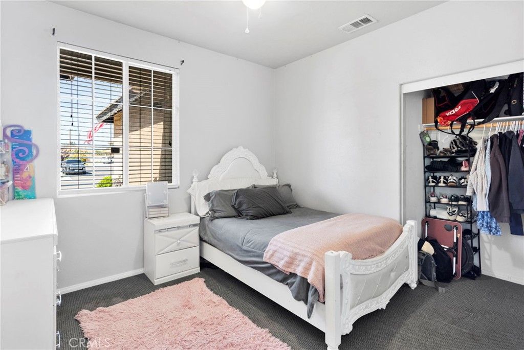 Image 21 of property listing at 8179 Taft, Oak Hills, CA 92344