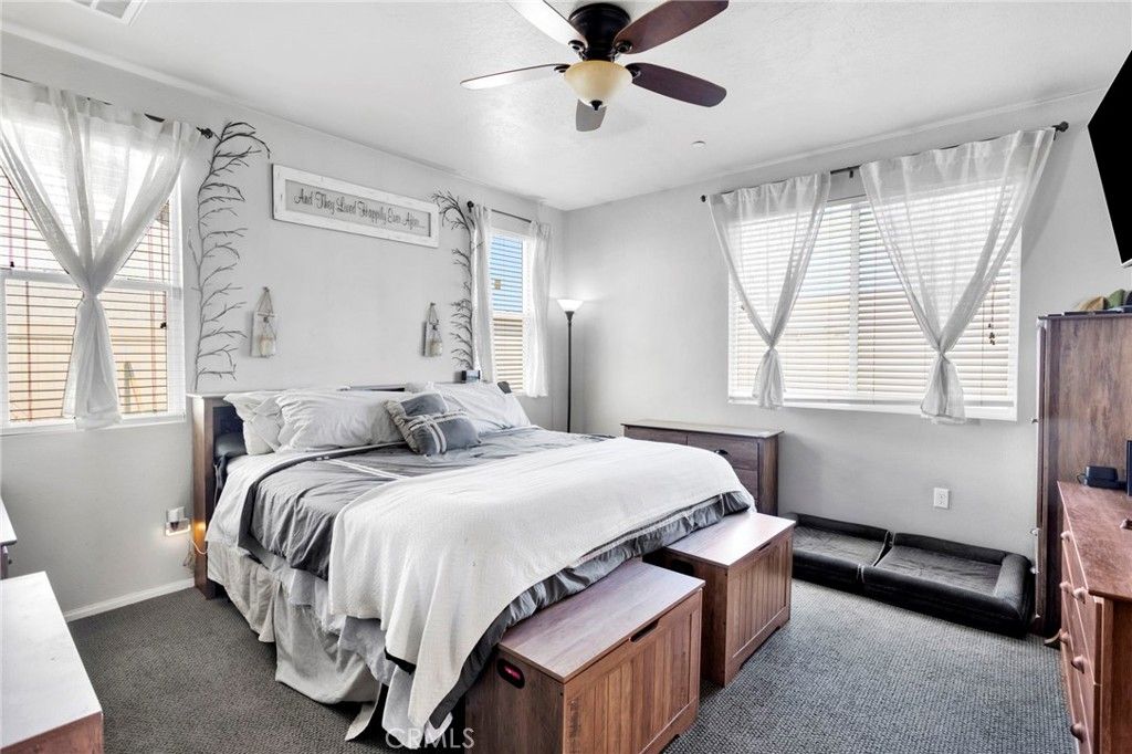 Image 25 of property listing at 8179 Taft, Oak Hills, CA 92344