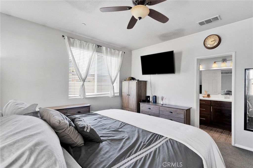 Image 26 of property listing at 8179 Taft, Oak Hills, CA 92344