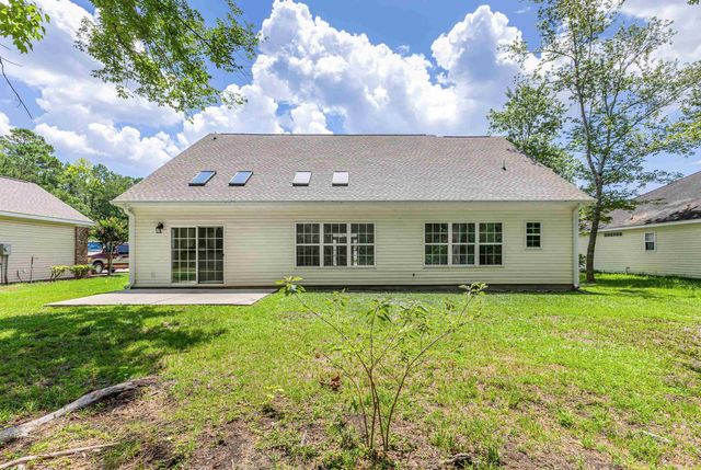 267 Sienna Dr., Little River, SC 29566