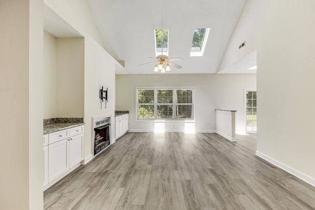 267 Sienna Dr., Little River, SC 29566