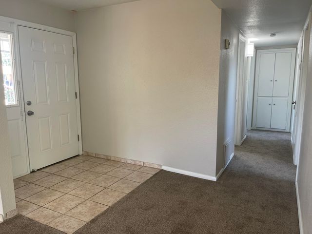 4400 Hilton Avenue NE, Albuquerque, NM 87110
