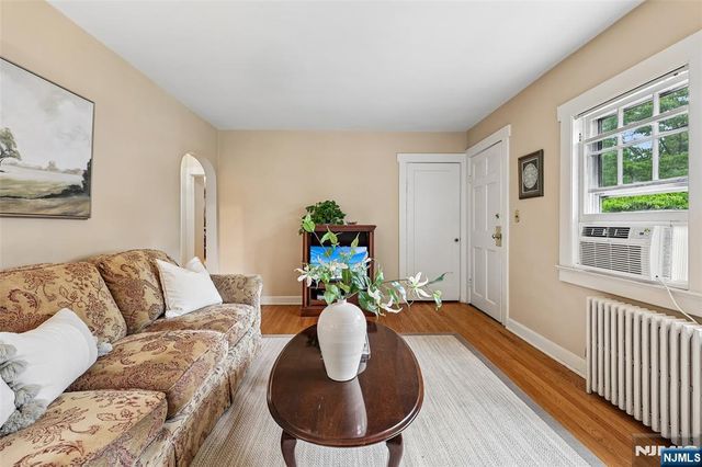 3 Madison Heights, Wyckoff, NJ 07481