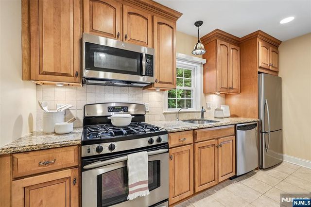 3 Madison Heights, Wyckoff, NJ 07481