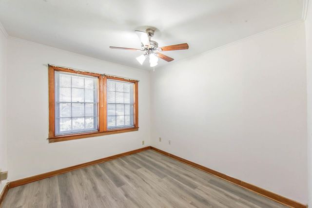 15 Tulip Dr, Gretna, LA 70053