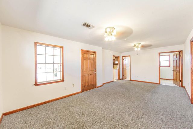 15 Tulip Dr, Gretna, LA 70053