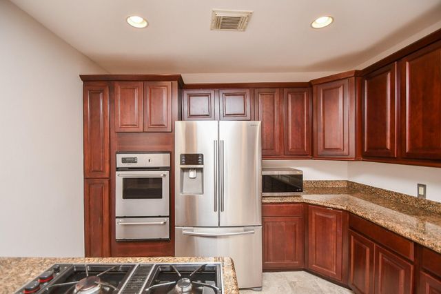 4625 Pineridge Street, Houston, TX 77009