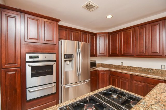 4625 Pineridge Street, Houston, TX 77009