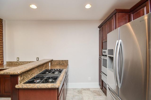 4625 Pineridge Street, Houston, TX 77009