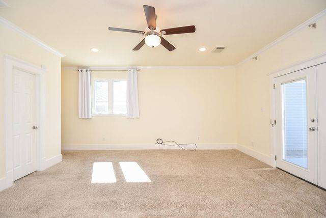 4625 Pineridge Street, Houston, TX 77009