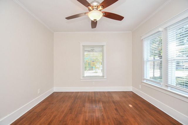 4625 Pineridge Street, Houston, TX 77009