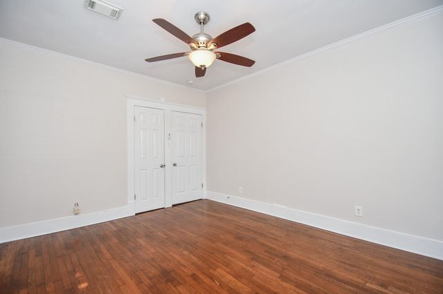 4625 Pineridge Street, Houston, TX 77009