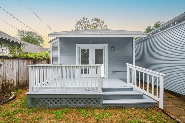 4625 Pineridge Street, Houston, TX 77009