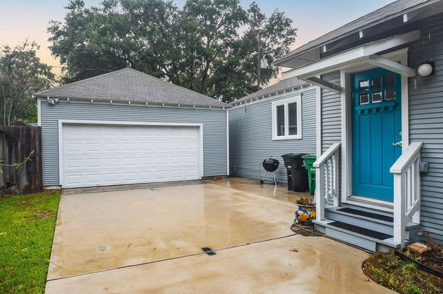 4625 Pineridge Street, Houston, TX 77009