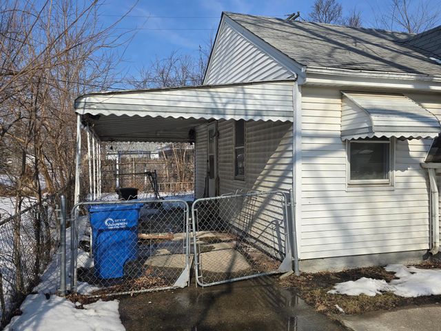 12475 Sarsfield Avenue, Warren, MI 48089