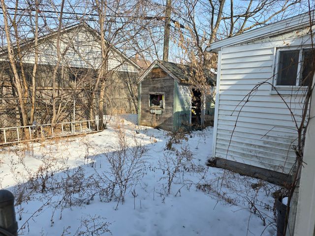 12475 Sarsfield Avenue, Warren, MI 48089