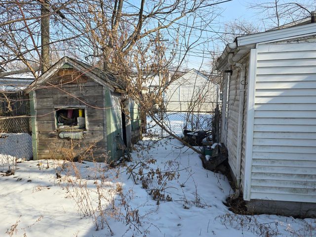 12475 Sarsfield Avenue, Warren, MI 48089