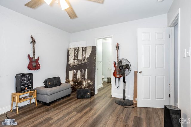 2400 Renegade Avenue, Bakersfield, CA 93306