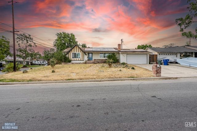 2400 Renegade Avenue, Bakersfield, CA 93306