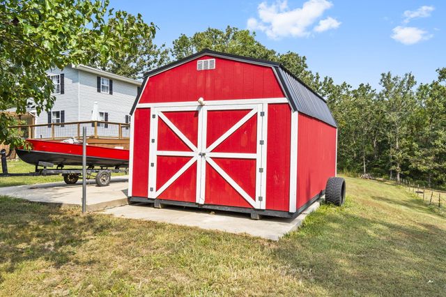 379 Lakewood Loop, Marshfield, MO 65706