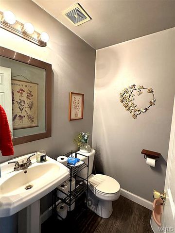 10 Eric Hill Drive, Warrenton, MO 63383