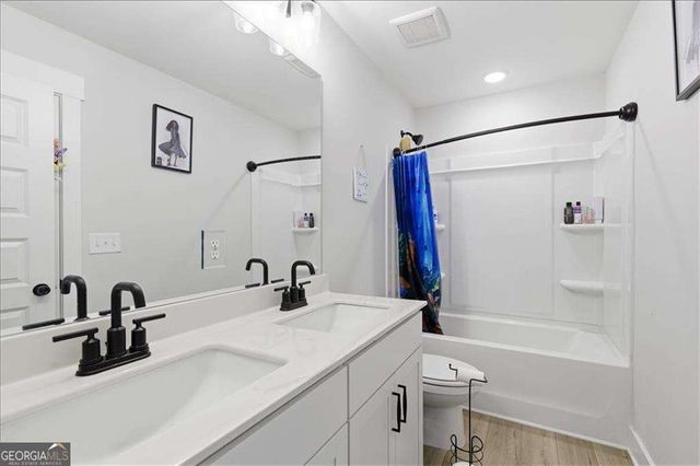 540 Redfish Way, Hoschton, GA 30548