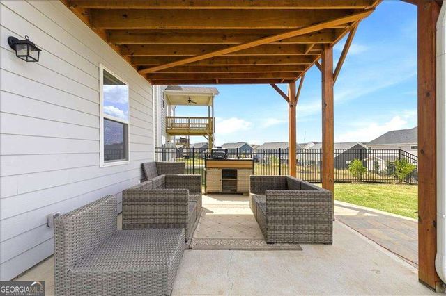 540 Redfish Way, Hoschton, GA 30548