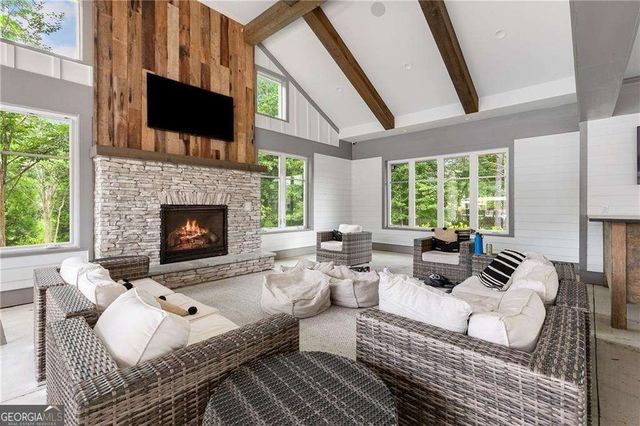 540 Redfish Way, Hoschton, GA 30548