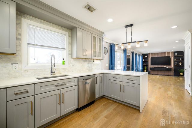 111 Remsen Avenue, Avenel, NJ 07001