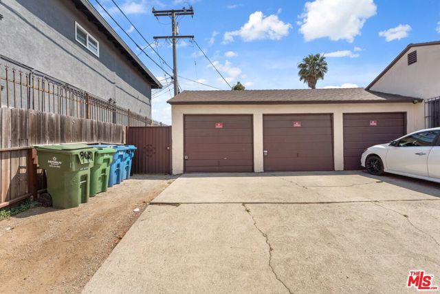 8610 S 6th Avenue, Inglewood, CA 90305
