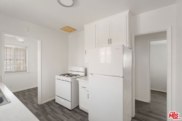 8610 S 6th Avenue, Inglewood, CA 90305