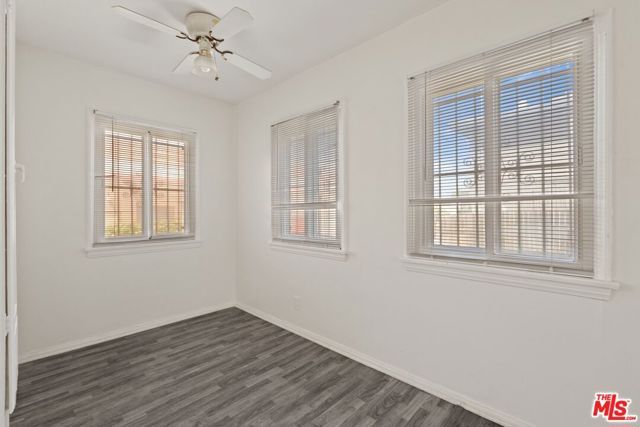 8610 S 6th Avenue, Inglewood, CA 90305