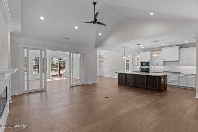 584 Morley Circle SW, Ocean Isle Beach, NC 28469