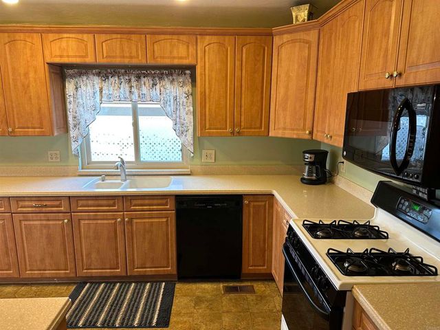 5252 Harvest Court, Oceanside, CA 92057