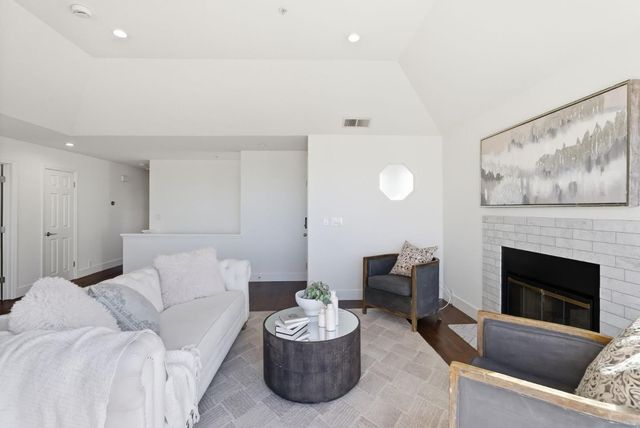 480 Pointe Pacific 1, Daly City, CA 94014