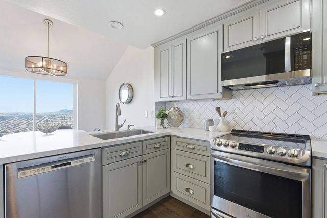 480 Pointe Pacific 1, Daly City, CA 94014