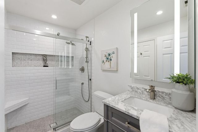 480 Pointe Pacific 1, Daly City, CA 94014