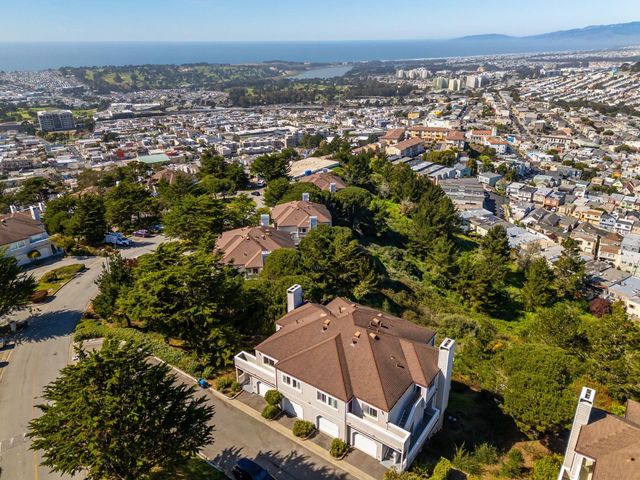 480 Pointe Pacific 1, Daly City, CA 94014