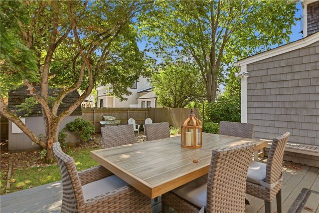 45 Holland Street, Newport, RI 02840