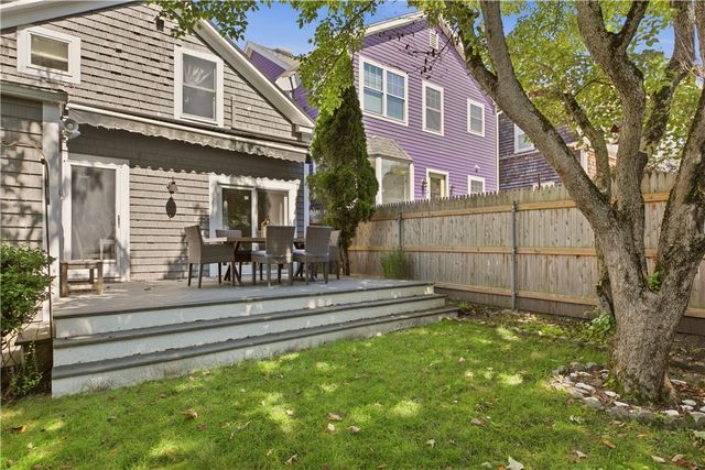 45 Holland Street, Newport, RI 02840