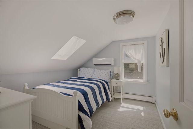 45 Holland Street, Newport, RI 02840