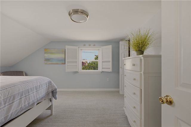 45 Holland Street, Newport, RI 02840