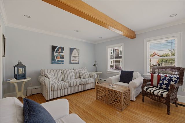 45 Holland Street, Newport, RI 02840