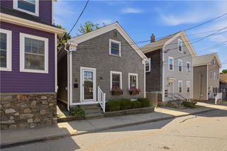 45 Holland Street, Newport, RI 02840