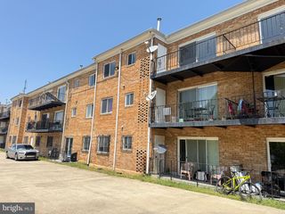 5009 D ST SE #303, Washington, DC 20019