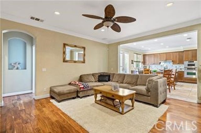 46 Snowdrop Tree, Irvine, CA 92606