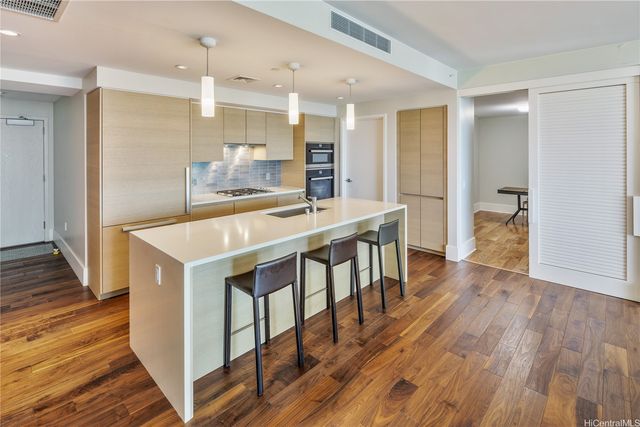 1108 Auahi Street 1202, Honolulu, HI 96814